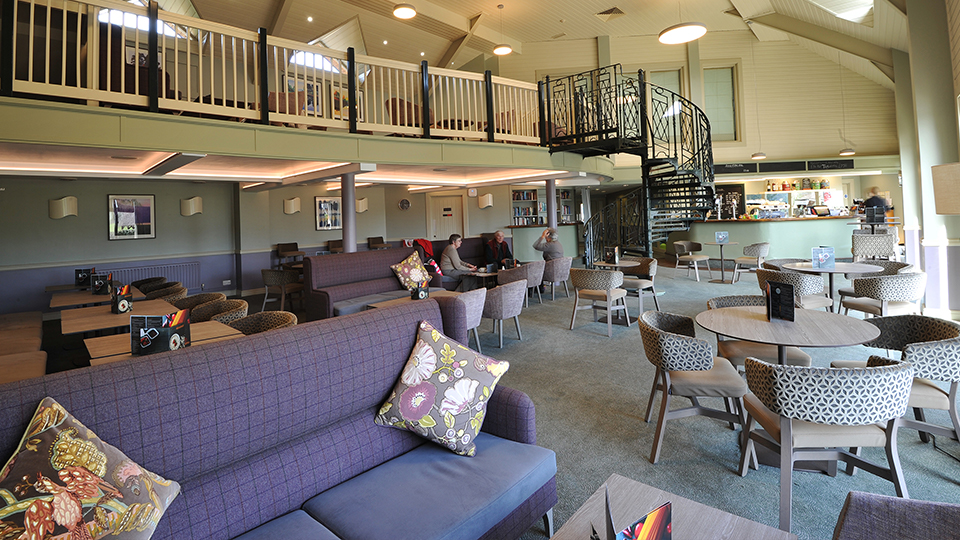 Witney Lakes Resort Members Pulse Bar