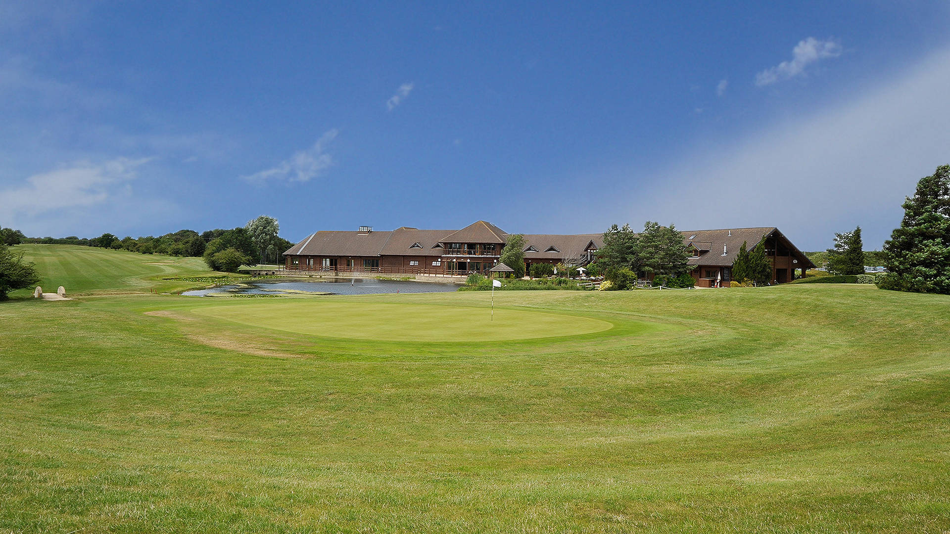 Golf at Witney Lakes Resort